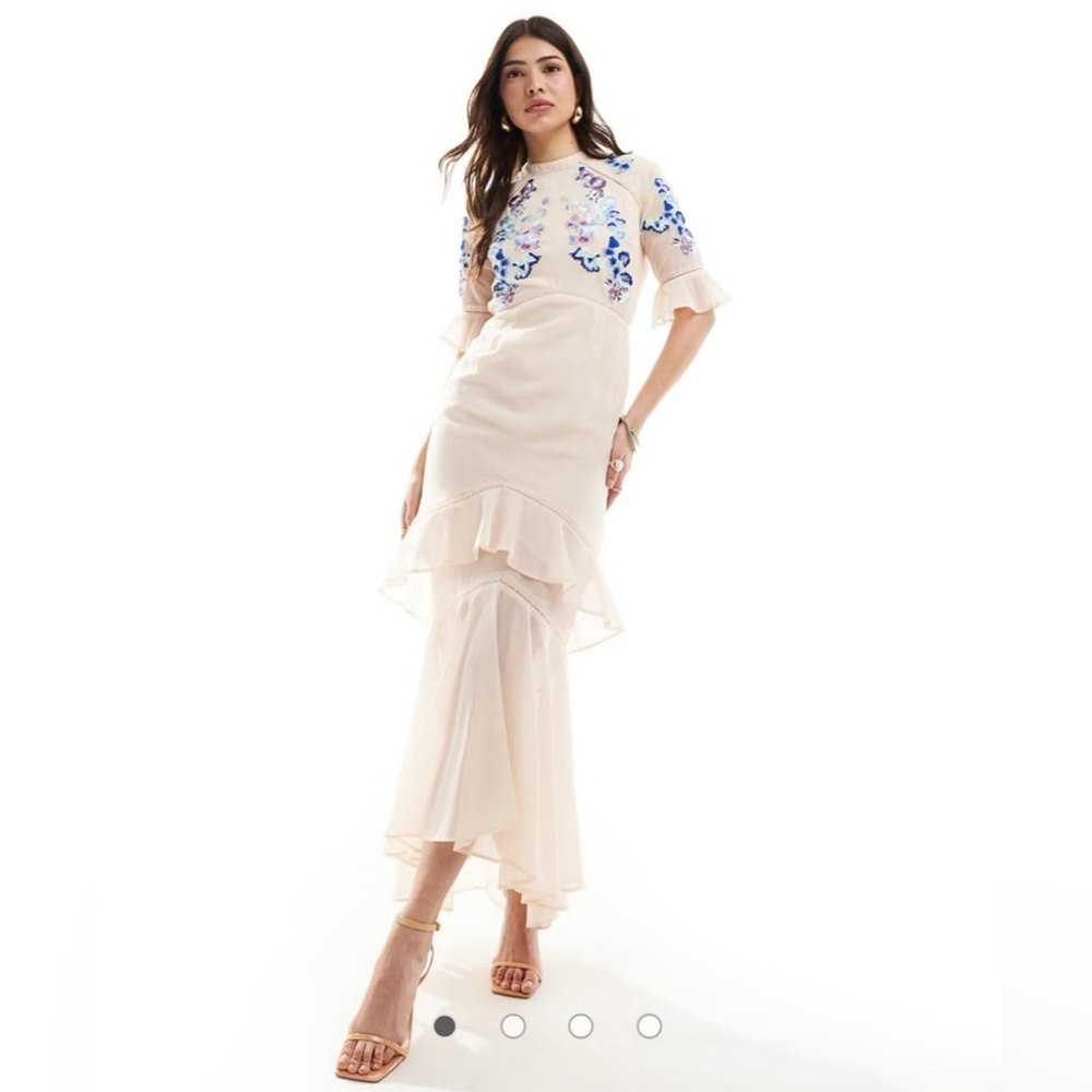 Hope & Ivy tiered maxi dress lace trim blush blue contrast embroidery XS floral